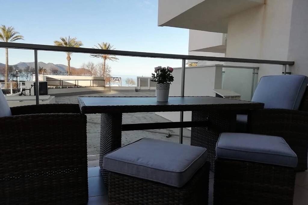 Vistas Al Mar Y A 50 Metros De La Playa Appartement *